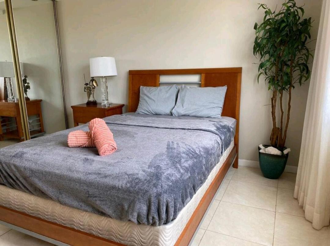 Marbella Apartments ซานฮวน ภายนอก รูปภาพ